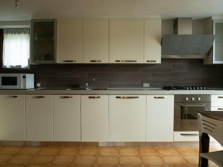 La Tua Villa Sul Lago - Casa Kollegger Luino Dış mekan fotoğraf