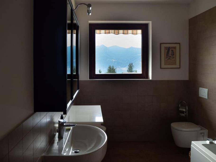La Tua Villa Sul Lago - Casa Kollegger Luino Dış mekan fotoğraf